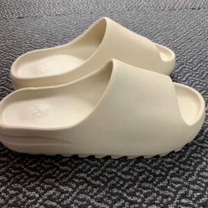 Adidas Yeezy Slide Bone | Size 11 | Brand New (No Box)